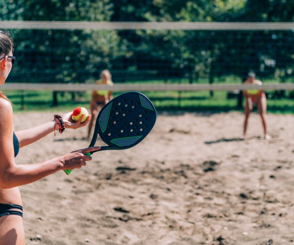 Beach Tennis em Uberlândia: Sol, Areia e Competição Saudável